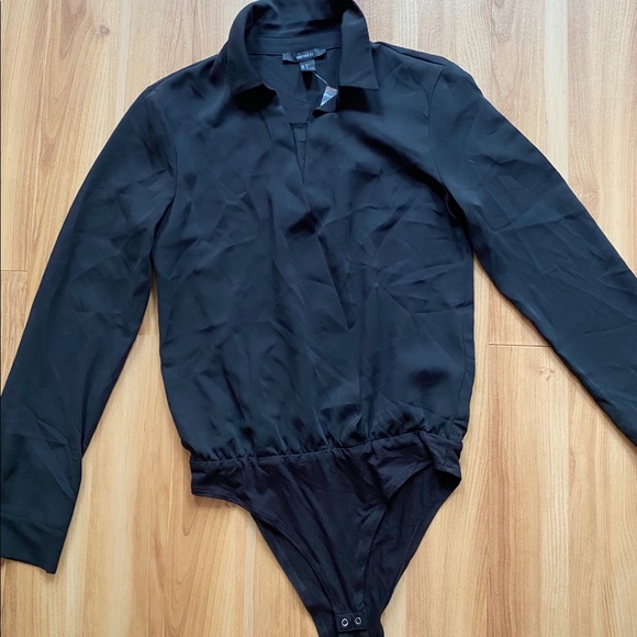 FOREVER 21 BLACK FAUX WRAP LONG SLEEVE BODYSUIT small - Picture 1 of 10
